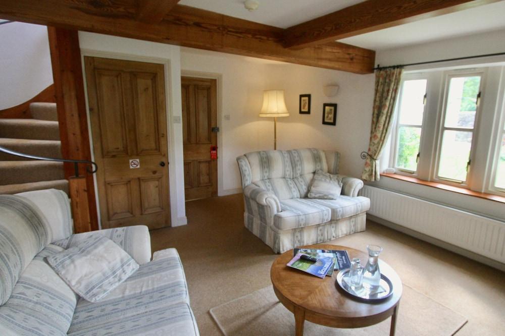 Hotel Ashfield House à Grassington Extérieur photo The interior of the cottage
