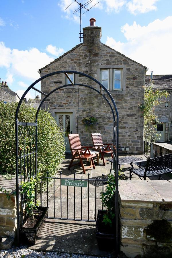Hotel Ashfield House à Grassington Extérieur photo The old stable courtyard
